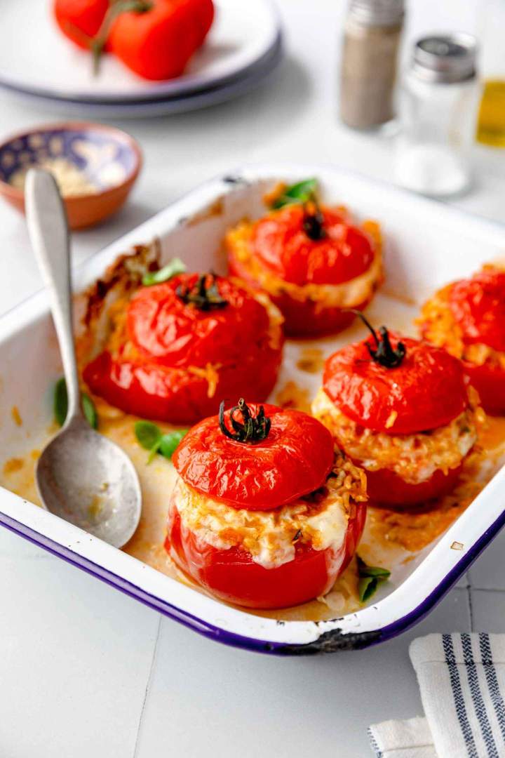 Gratinirani melancani Polnjeni paradižniki z rižem