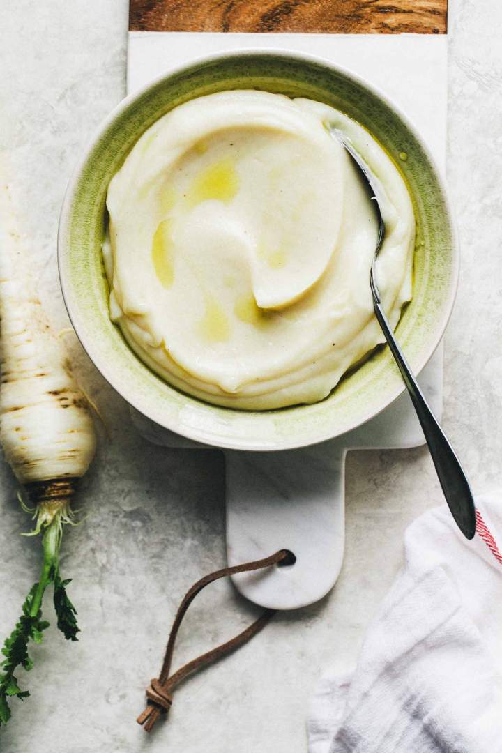 Extra Creamy Parsnip purée with pear in a bowl